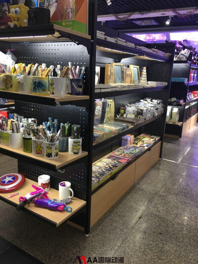 動漫店實景拍攝,動漫店產(chǎn)品多樣化,動漫加&hellip; - 堆糖,美圖壁紙興趣社區(qū)